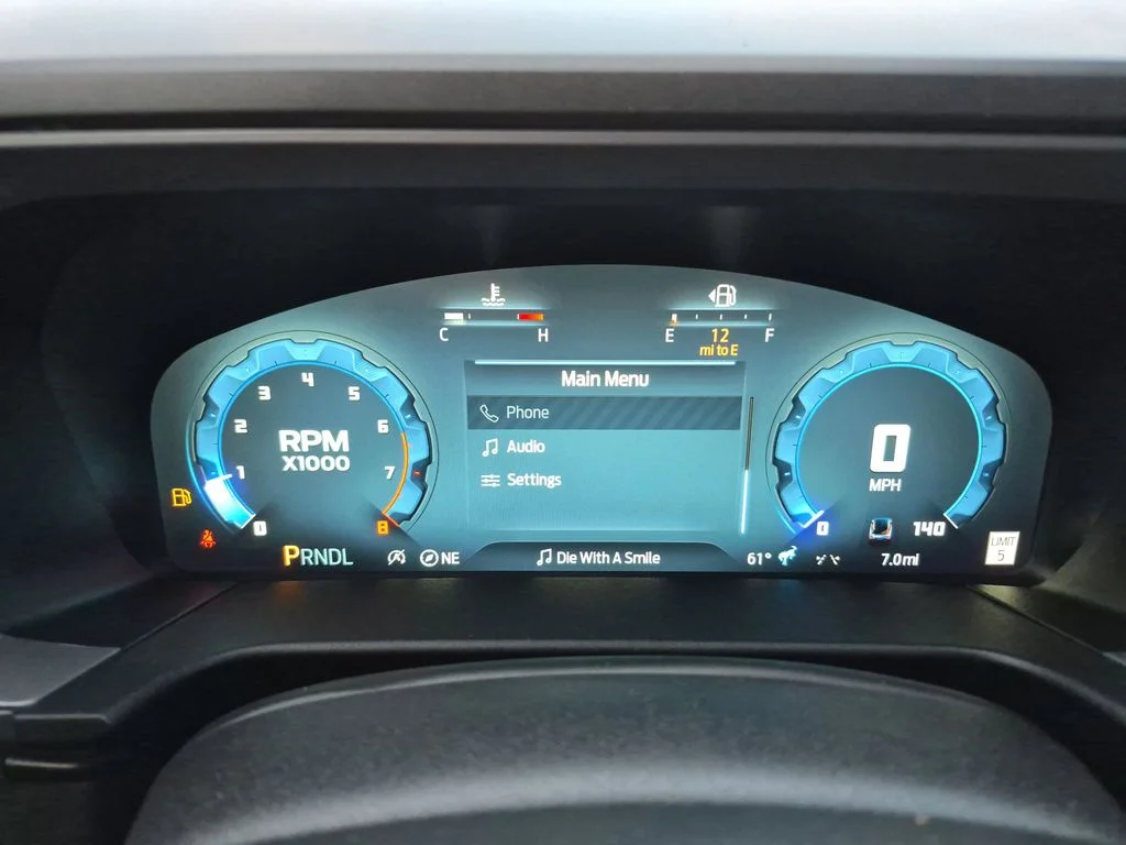 New 2025 Carbonized Gray Metallic Ford Outer Banks® image 27