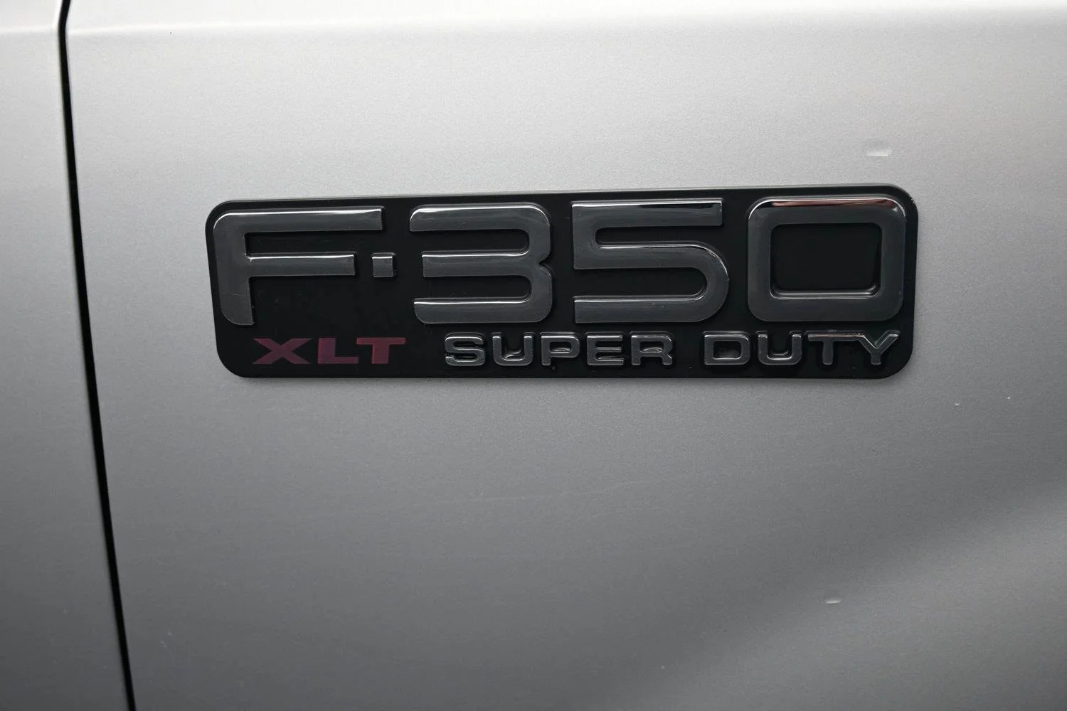 Used 2000  Ford Lariat image 7