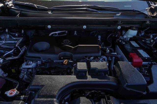 Certified Used 2024 MAGNETIC GRAY MET. Toyota  image 29