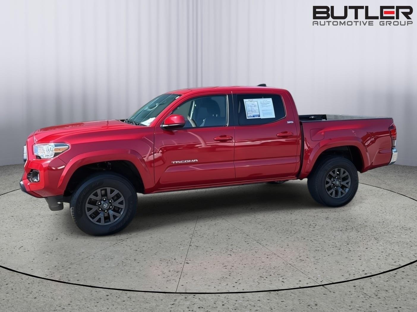 Used 2023 RED Toyota SR5 image 3