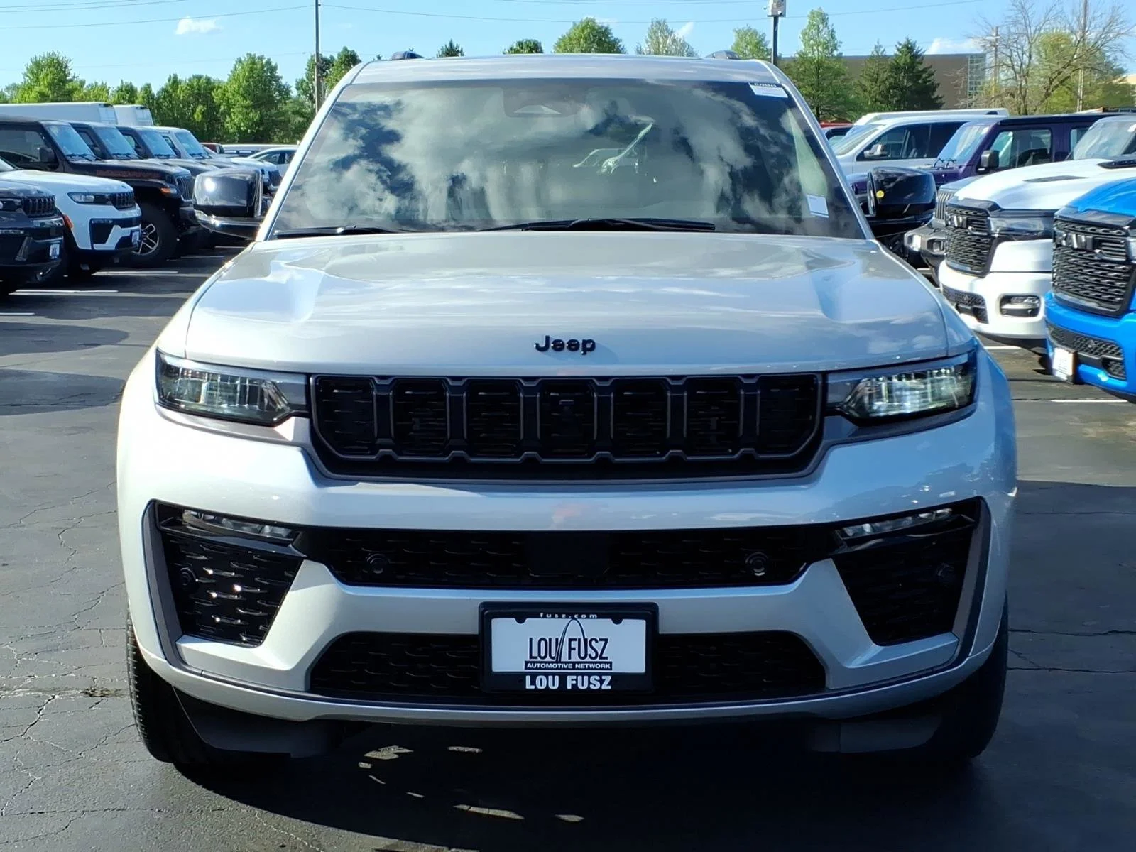 New 2026 Silver Zynith Jeep Limited Reserve image 23