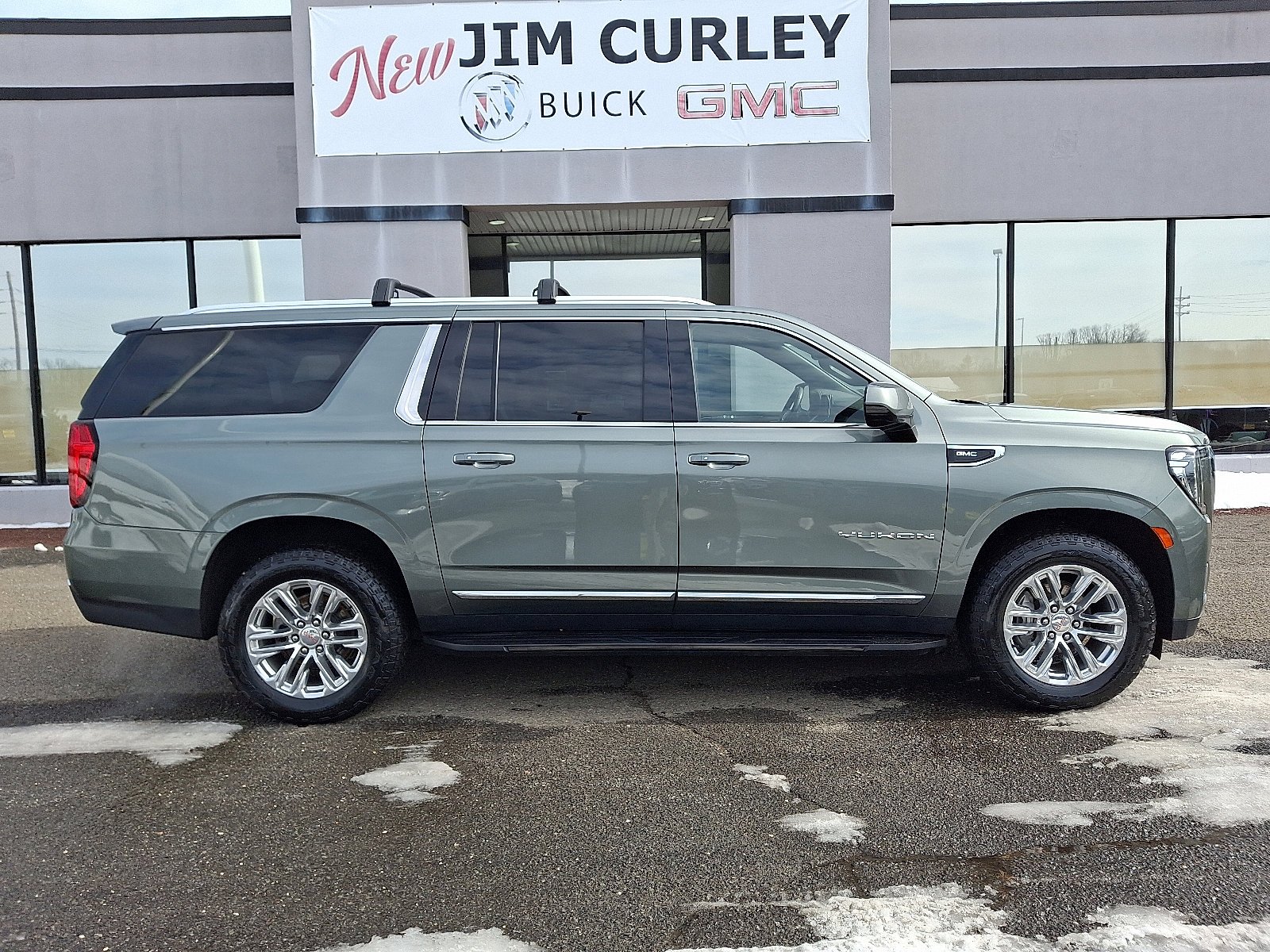 2023 GMC Yukon XL SLT - Photo 7