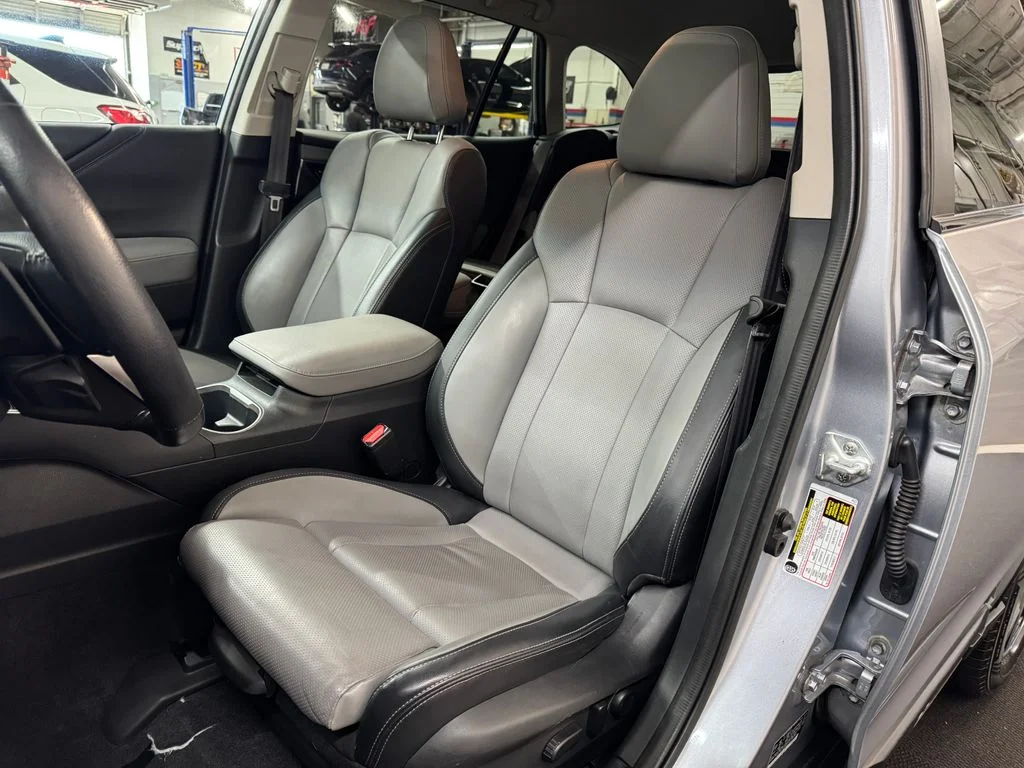Used 2021 Silver Subaru Limited image 18