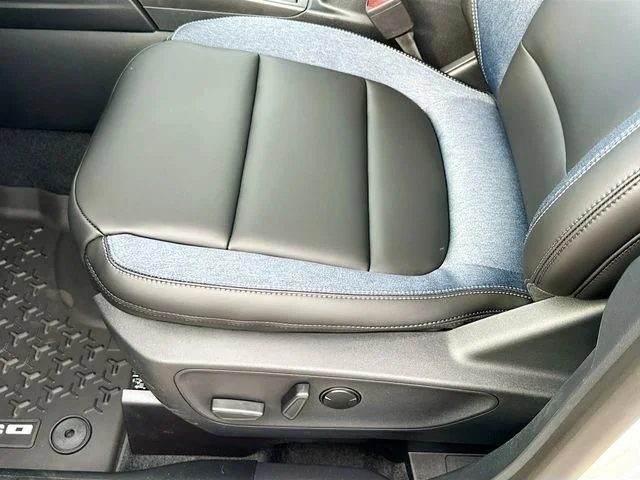 New 2026 White Metallic Ford Outer Banks image 14