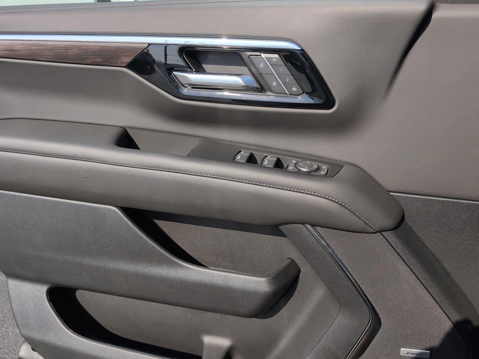 2026 Chevrolet Tahoe Z71 - Photo 13