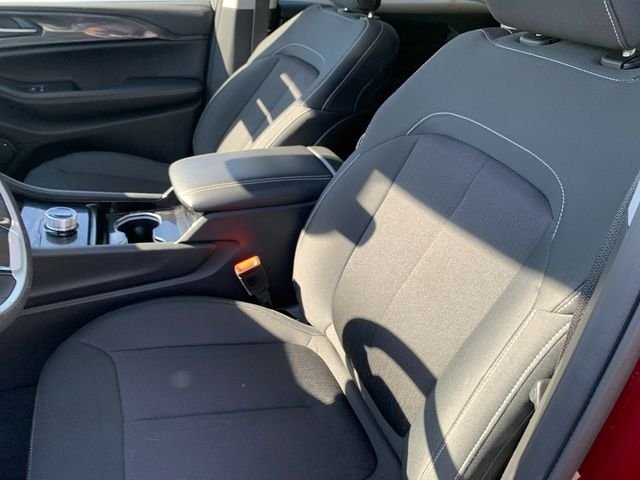 Used 2023 Red Jeep Laredo image 8