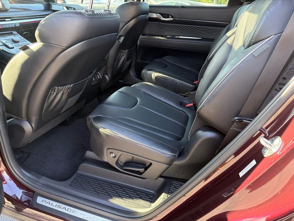 Used 2024 Red Hyundai Calligraphy image 21
