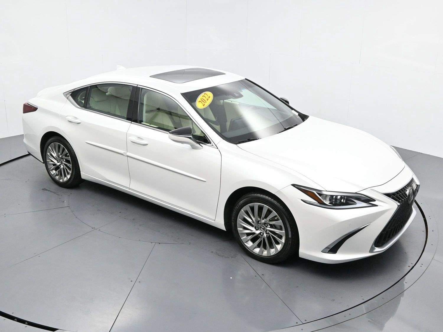Used 2022 Eminent White Pearl Lexus ES 350 Ultra Luxury image 40