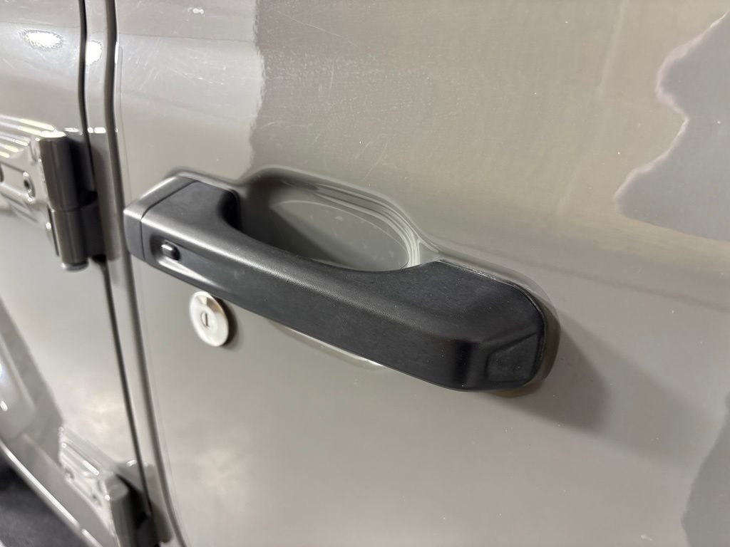Used 2021 Gray Jeep Unlimited Rubicon 392 image 13