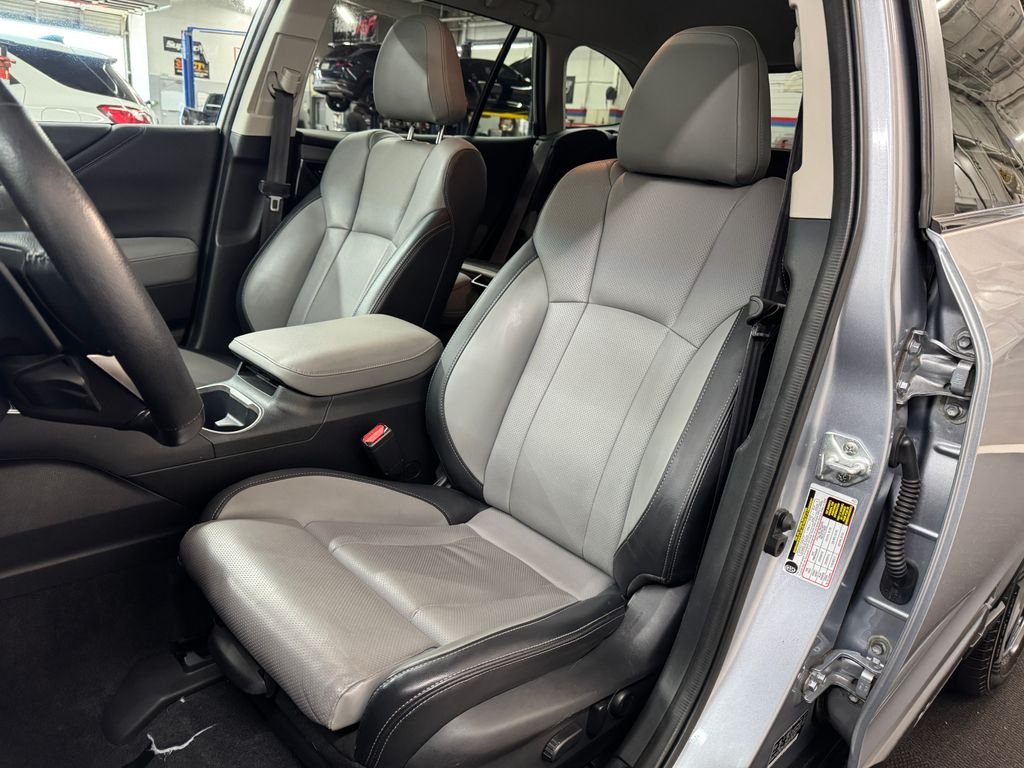 Used 2021 Silver Subaru Limited image 18