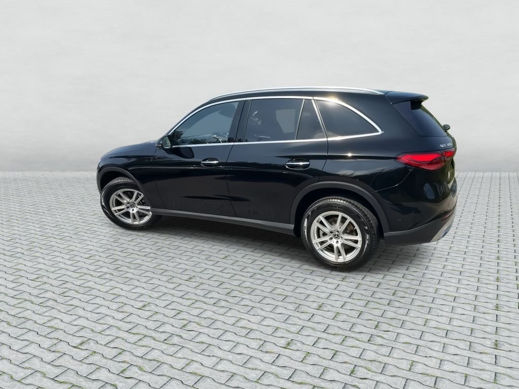 Used 2023  Mercedes-Benz GLC 300 image 6