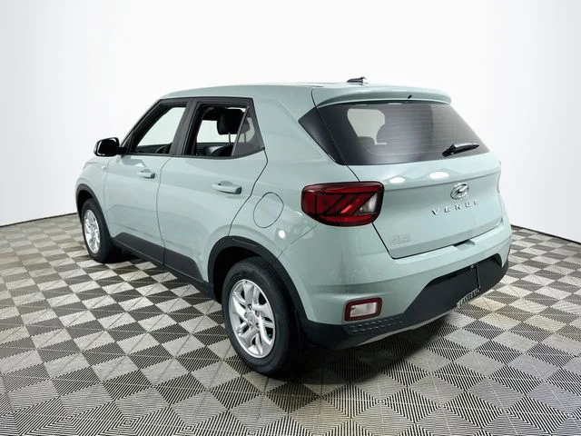 New 2026 Green Hyundai SE image 5