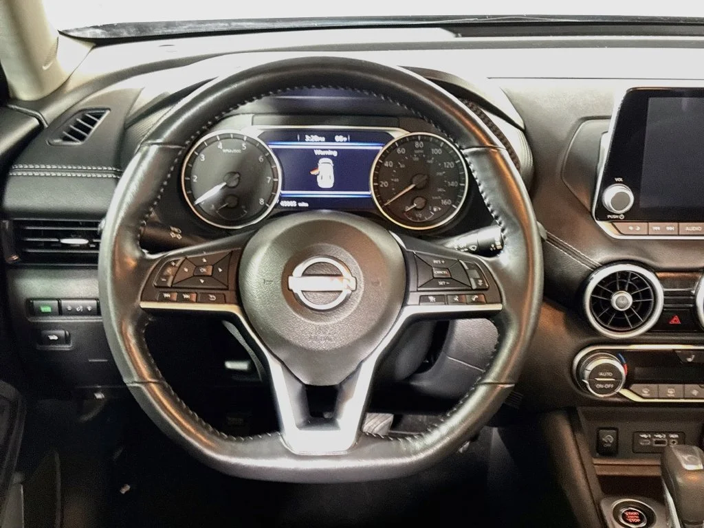 Used 2025 Gray Nissan SV image 13