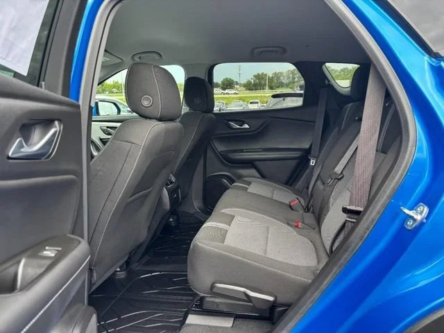 Used 2024 Riptide Blue Metallic Chevrolet 2LT image 10