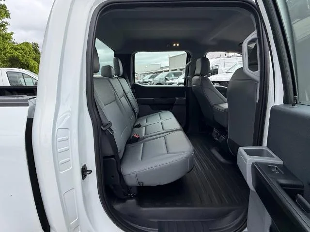New 2026 Oxford White Ford XL image 31