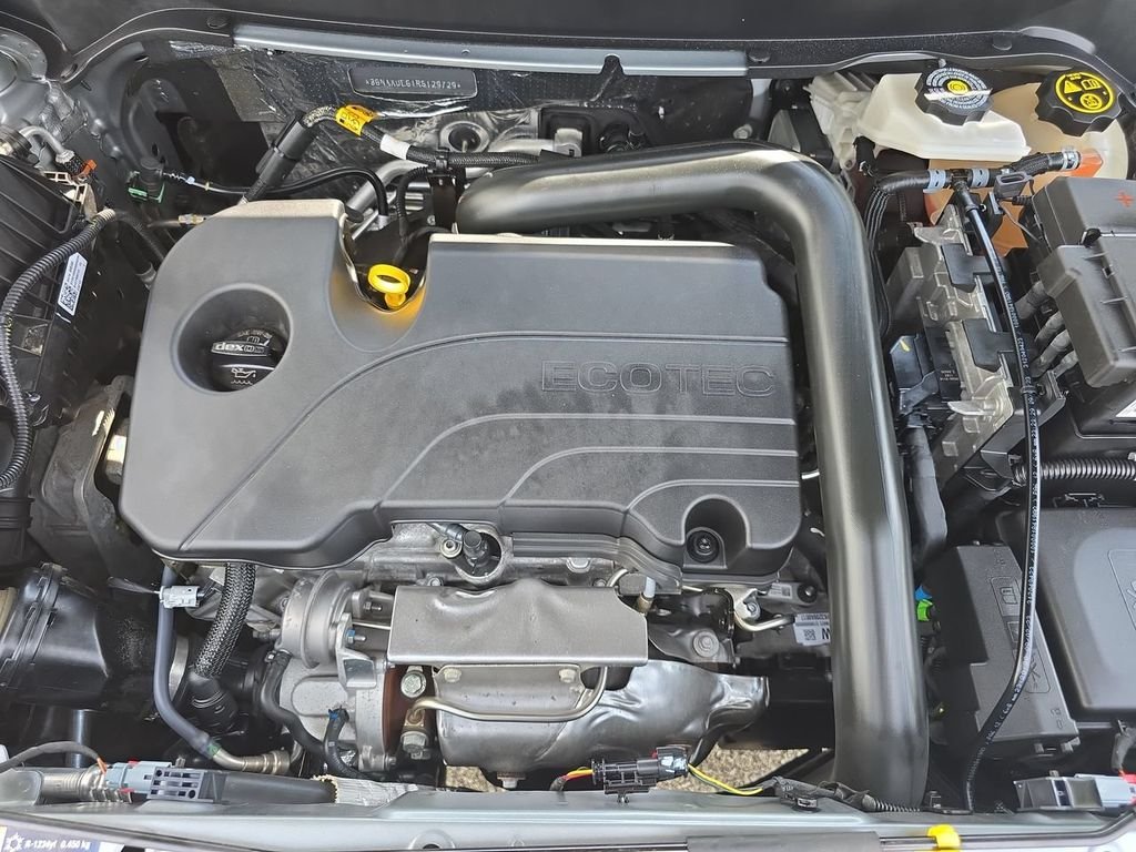 Used 2024 Gray Chevrolet LT image 31