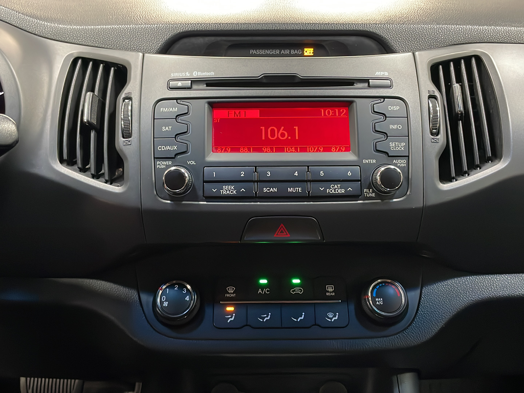 Used 2011 Silver Kia LX image 33