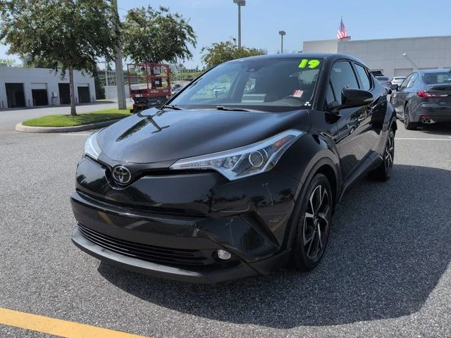Used 2019 Black Toyota Limited image 8
