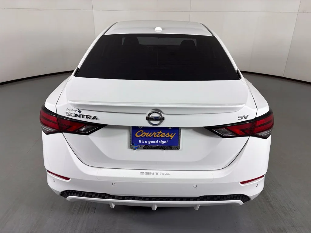 Used 2022 White Nissan SV image 7