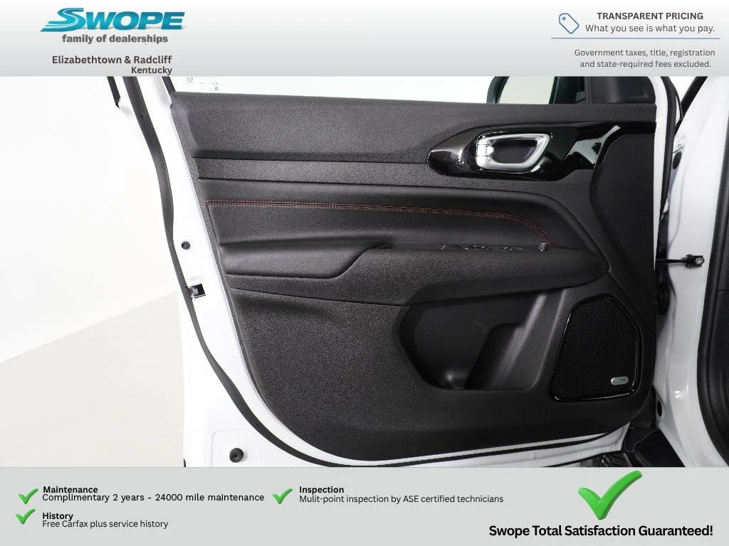 New 2026 Bright White Clear-Coat Exterior Paint Jeep Trailhawk image 13