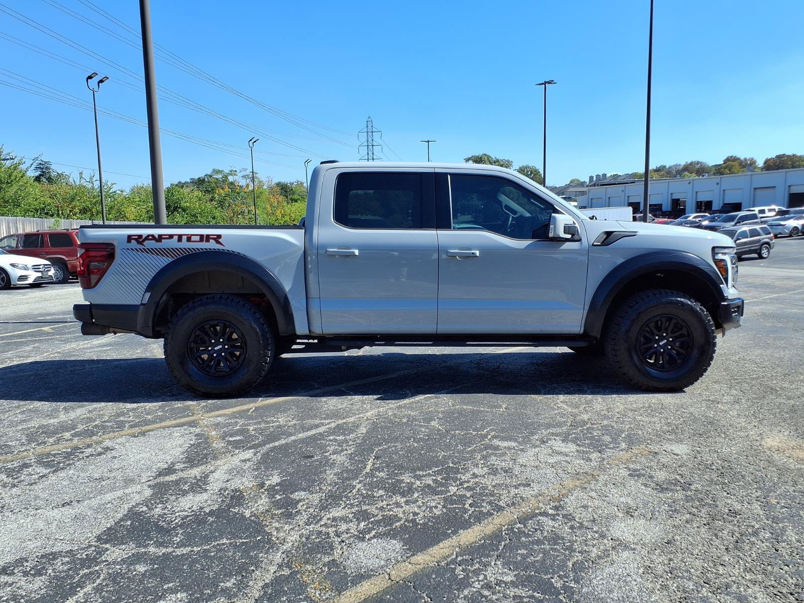 Used 2026 Avalanche Ford Raptor image 4