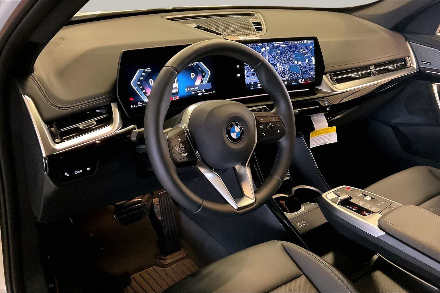 New 2026 Mineral White Metallic BMW xDrive28i image 8