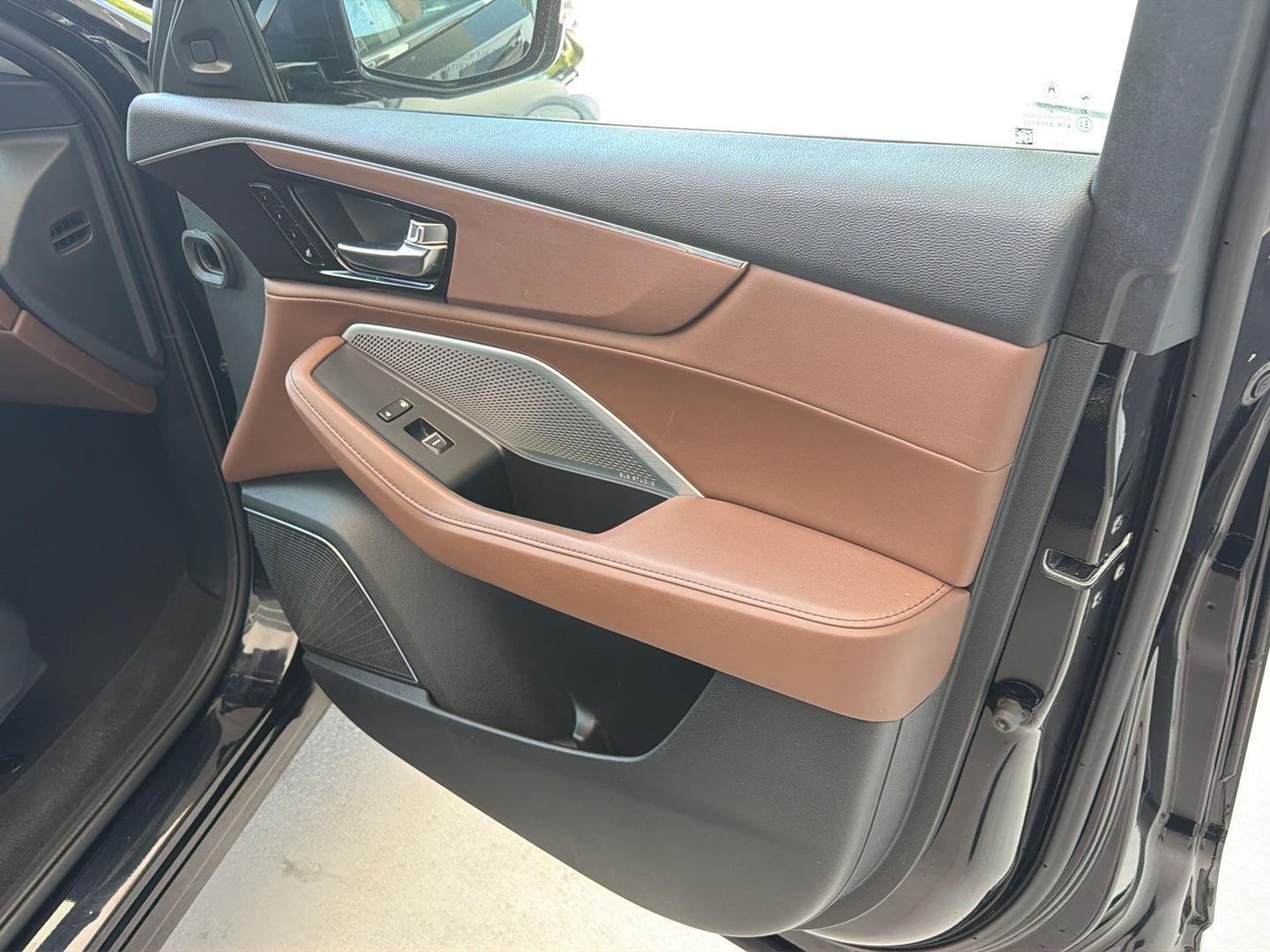 Used 2022 Majestic Black Pearl Acura w/Tech image 13