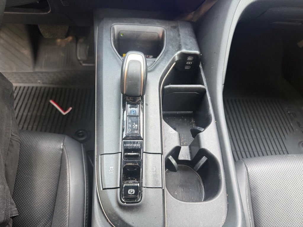 Used 2023 Black Toyota Platinum image 22