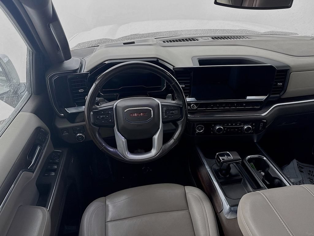 2024 GMC Sierra 1500 SLT - Photo 24