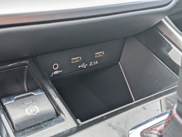 Used 2022 White Subaru 2.5i Sport image 31