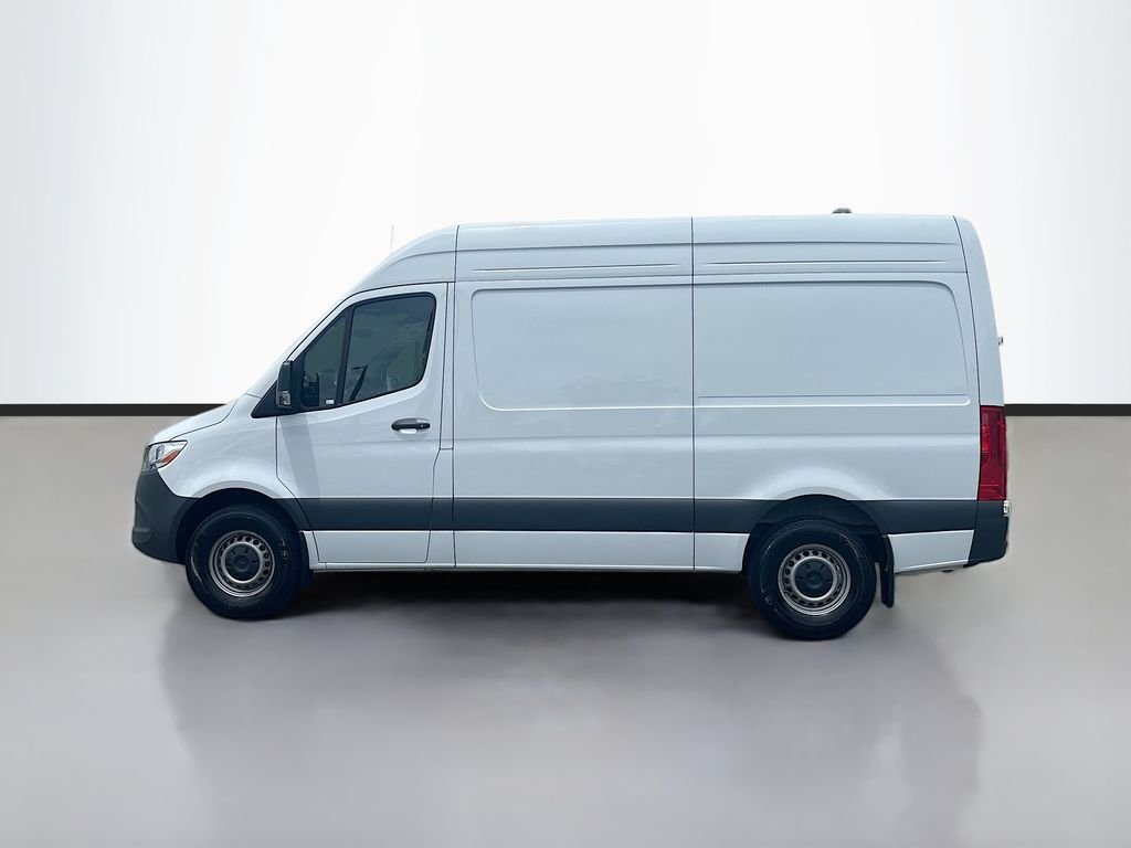 Used 2025 White Mercedes-Benz Cargo 144 WB image 6