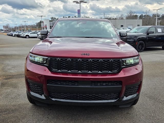 New 2024 Velvet Red Pearl-Coat Exterior Paint Jeep Altitude X image 2