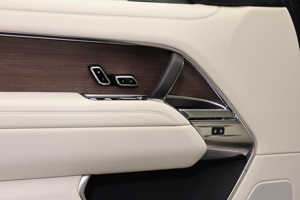 New 2026 Varesine Blue LAND ROVER SE PHEV image 27