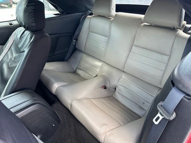 Used 2012 Red Ford V6 image 19