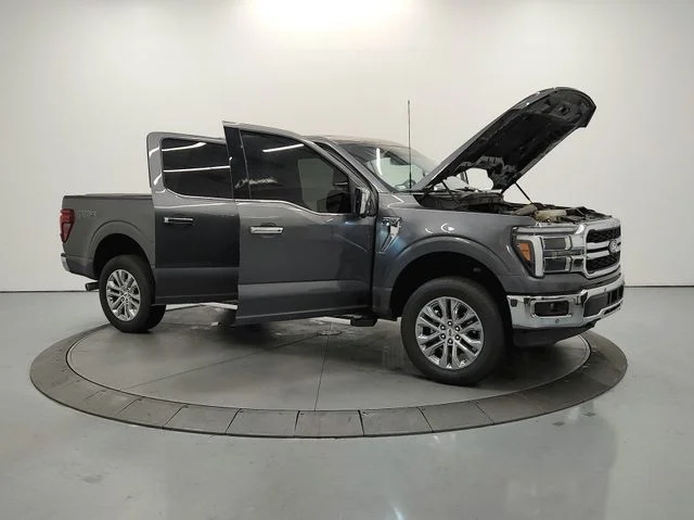 Used 2025 Gray Ford Lariat image 10