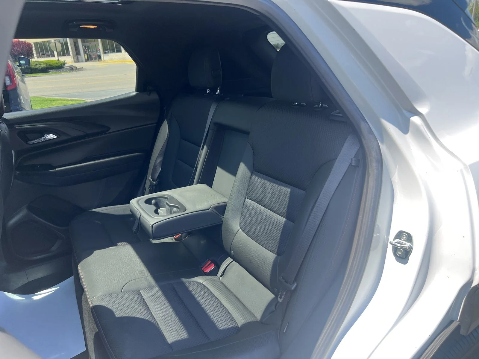 Used 2021 Iridescent Pearl Tricoat Chevrolet RS image 44