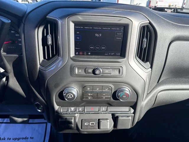 2026 GMC Sierra 3500 Chassis Cab Pro - Photo 17