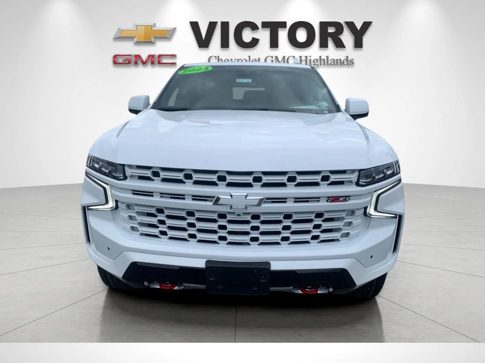 Used 2023 Summit White Chevrolet Z71 image 8
