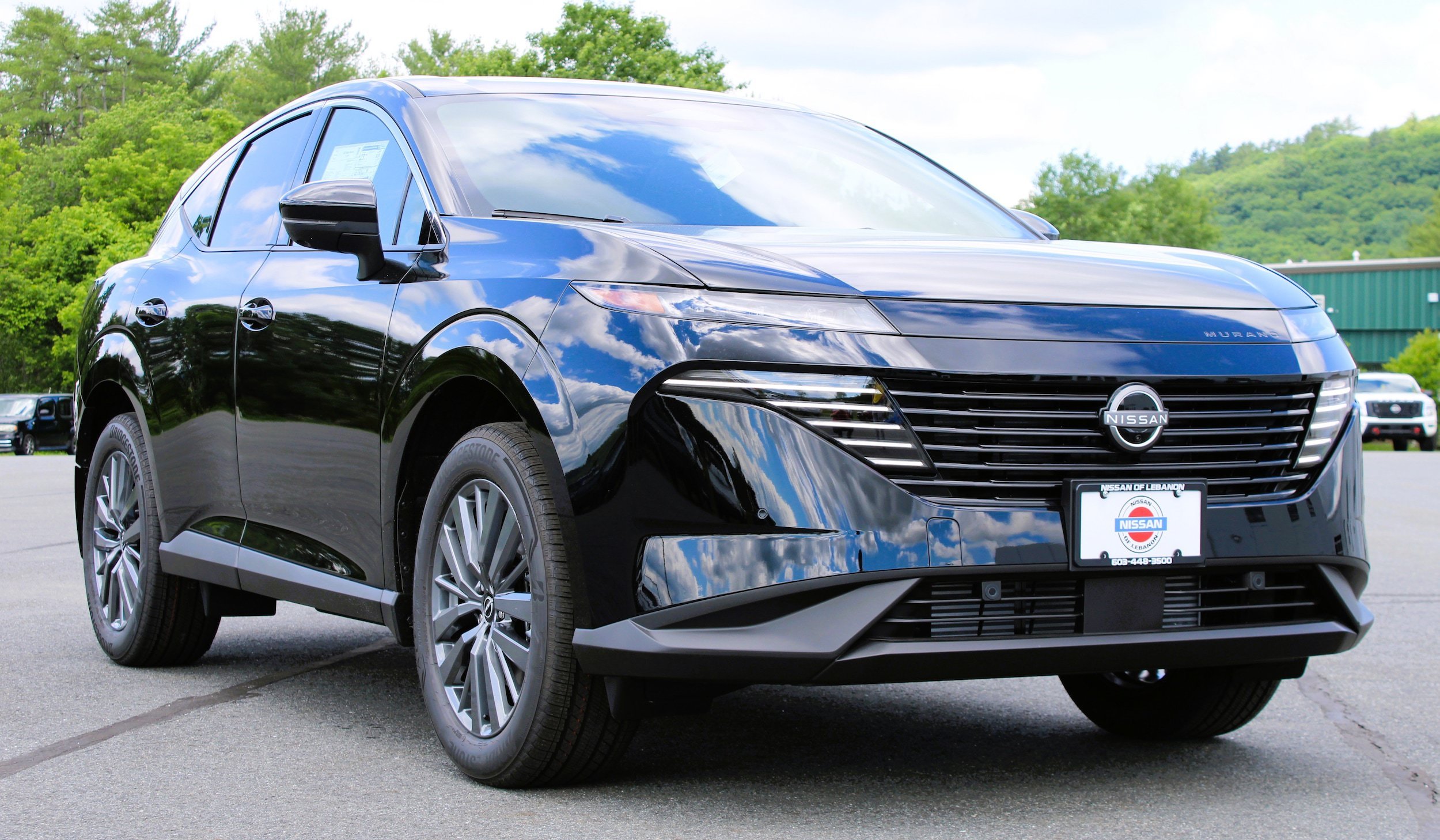 New 2026 Super Black Nissan SL image 4