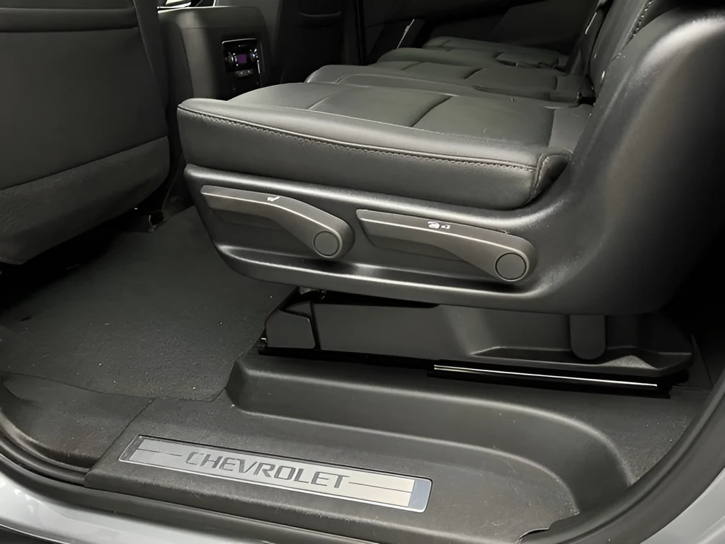 Used 2025 Sterling Gray Metallic Chevrolet Z71 image 29