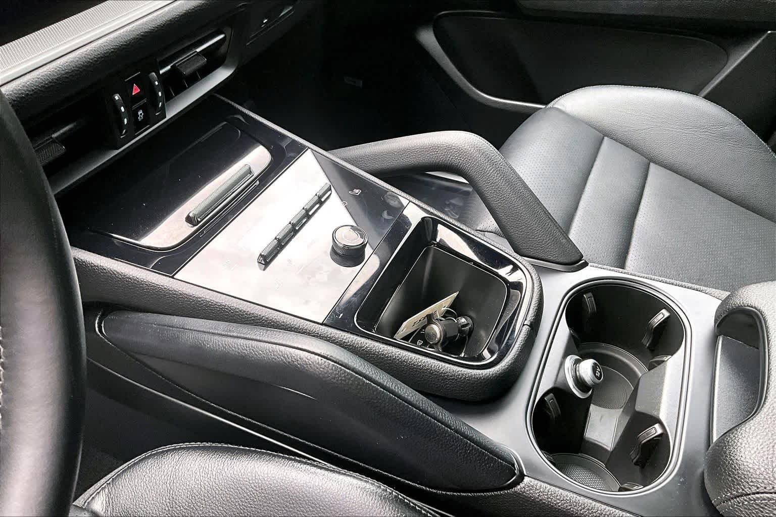 Used 2024 Black Porsche  image 17