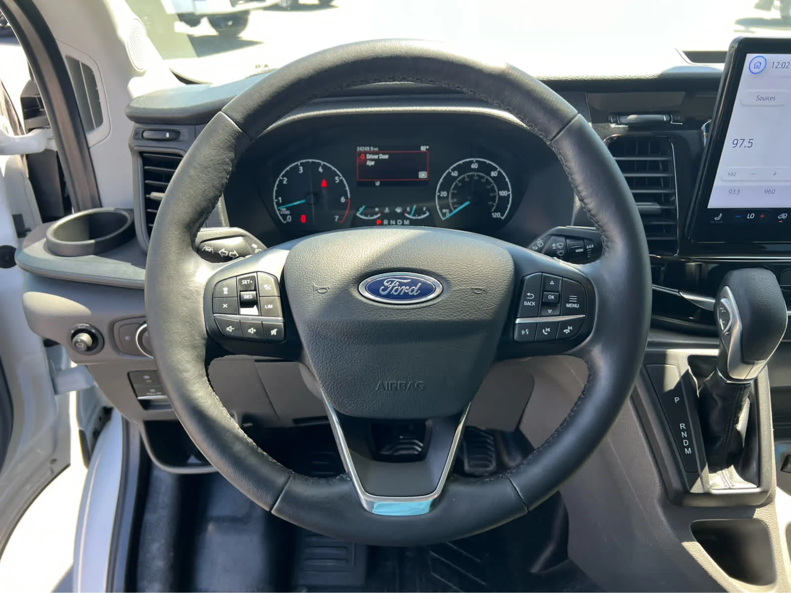 2025 Ford Transit Passenger Van XLT - Photo 33