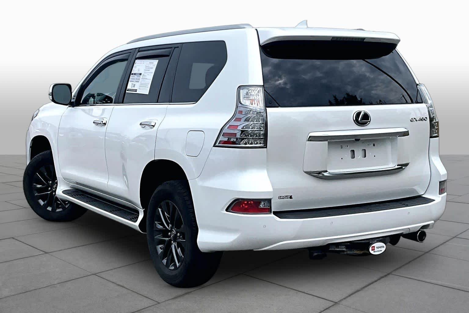 Used 2023 Eminent White Pearl Lexus Premium image 12