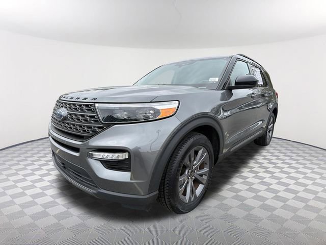 2023 Ford Explorer XLT RWD's photo