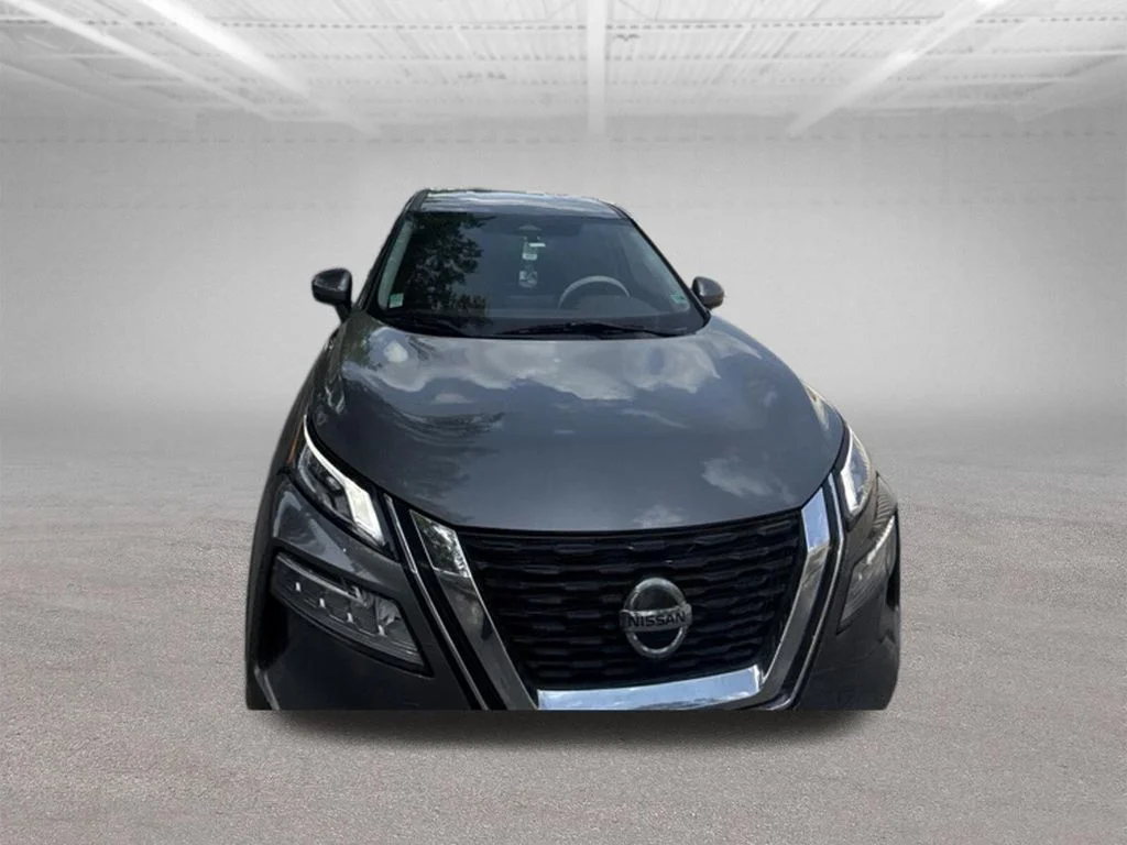 Used 2021 Gray Nissan SV image 10
