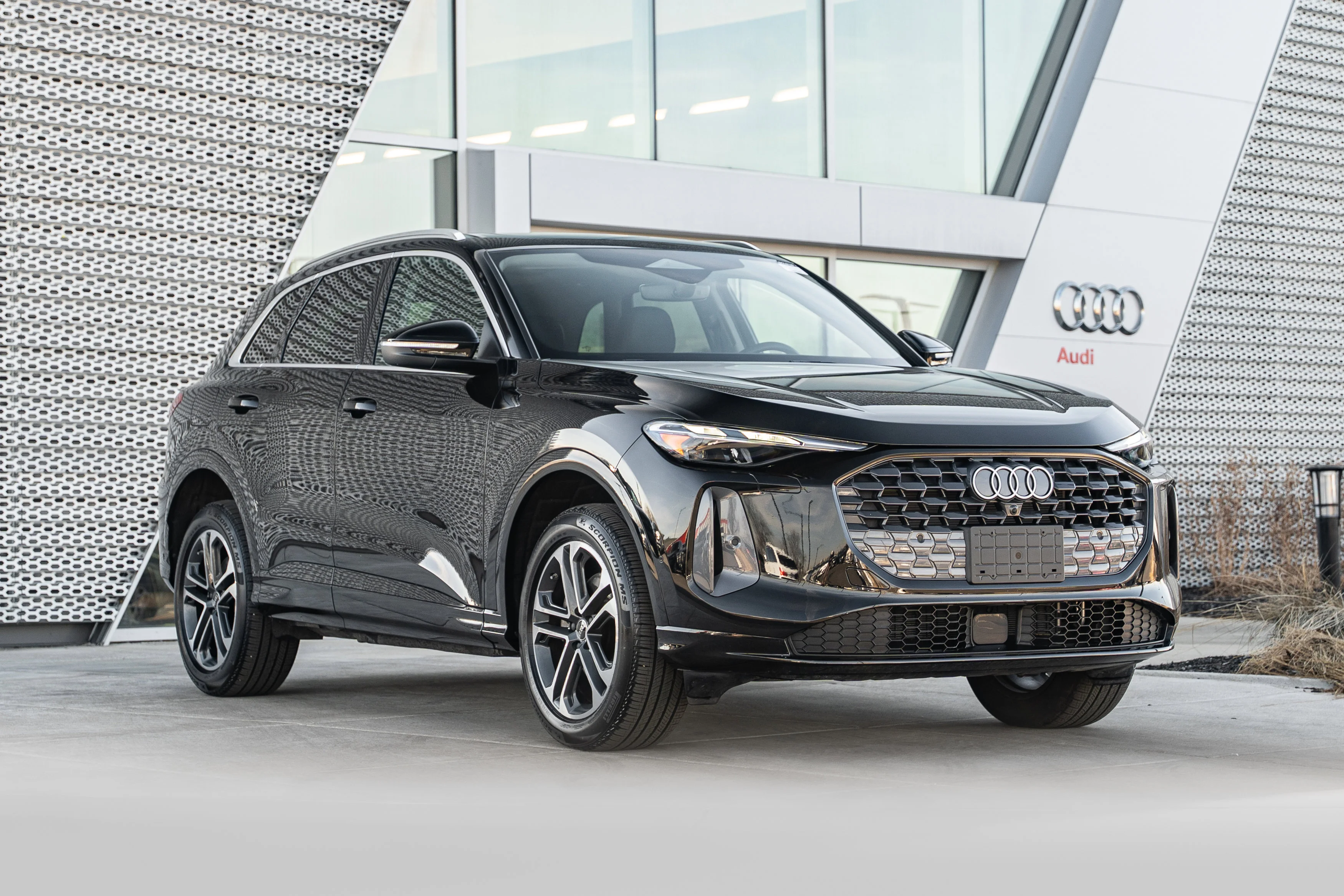2025 Audi Q5 40 Premium's photo