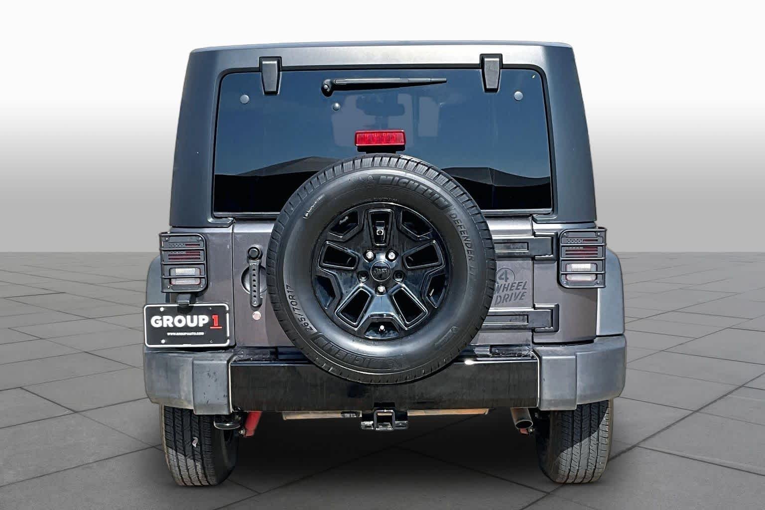 Used 2017 Granite Crystal Metallic Clearcoat Jeep Willys Wheeler image 5