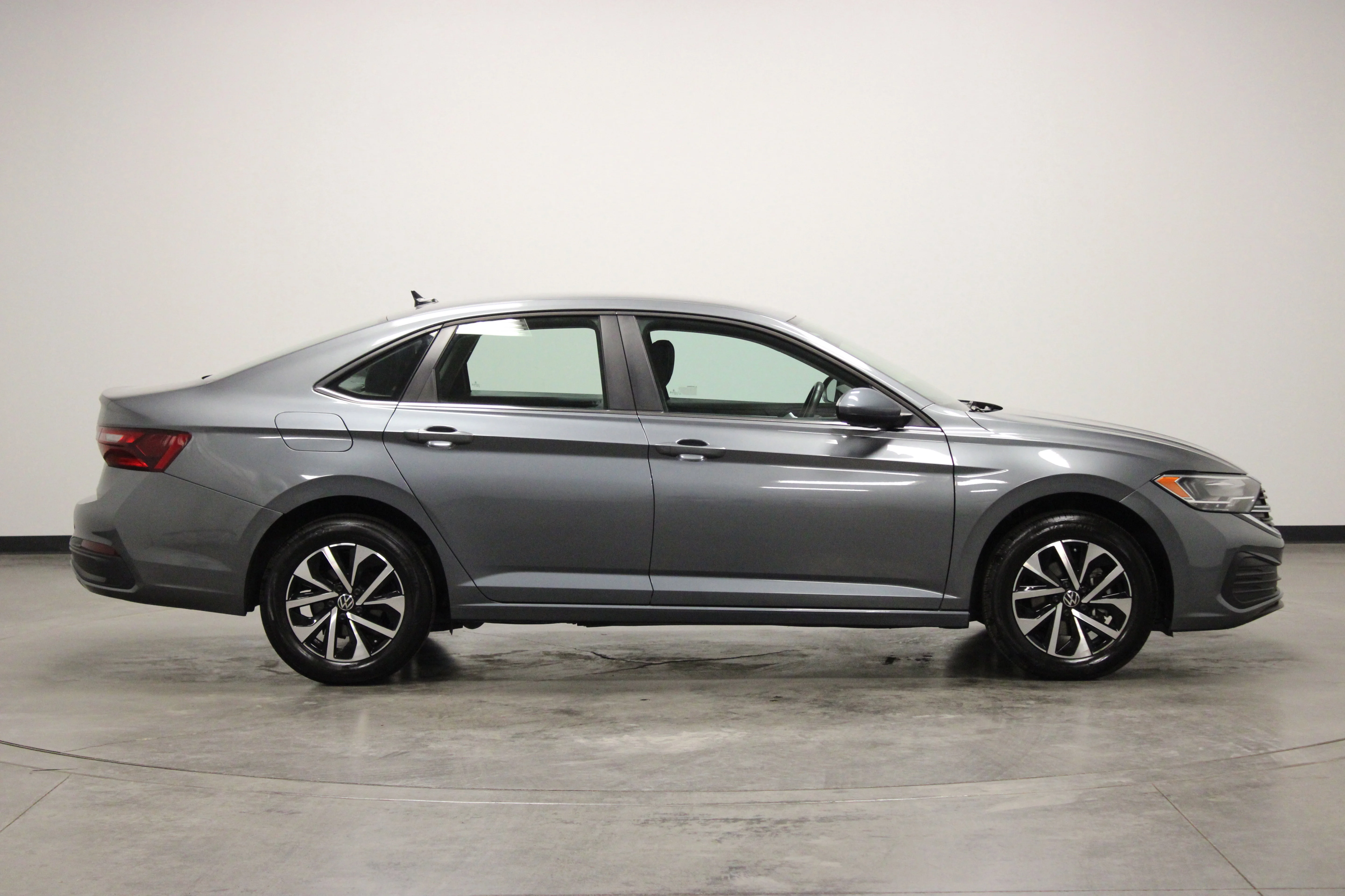 Used 2024 Pyrite Silver Metallic Volkswagen 1.5T S image 9