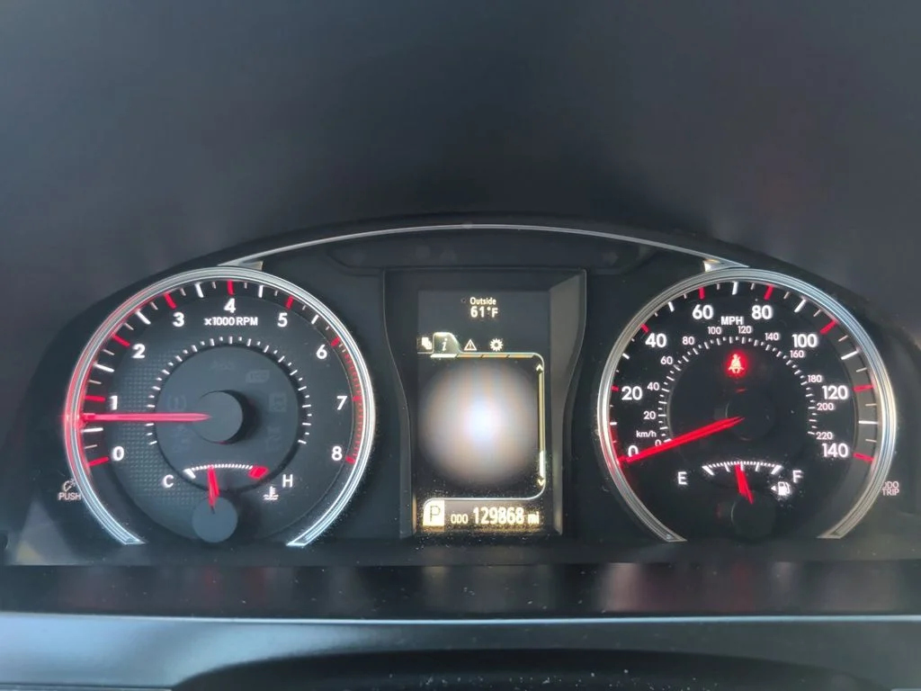 Used 2015 Black Toyota SE image 14