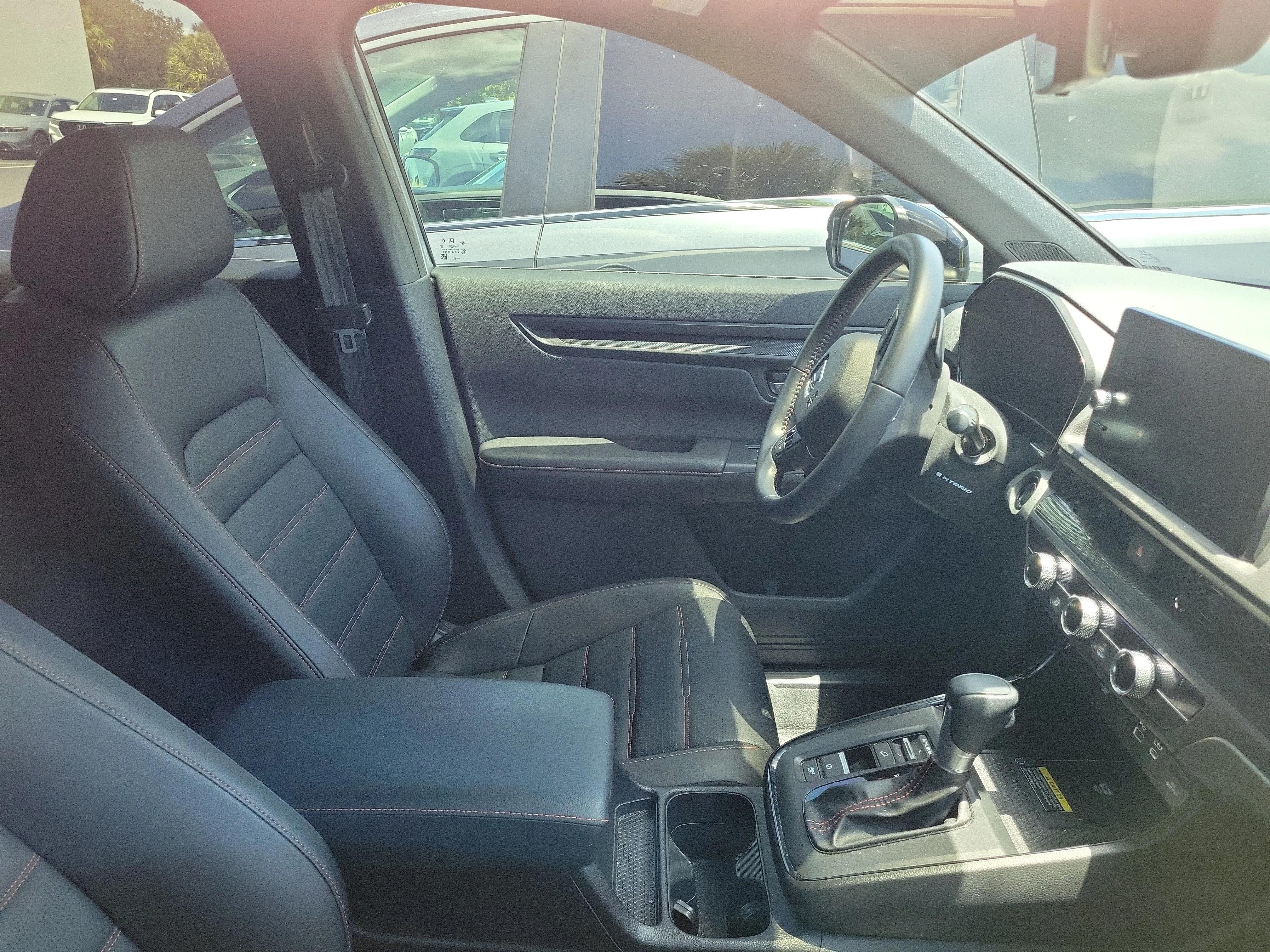 Certified Used 2025 Solar Silver Metallic Honda Sport-L image 3
